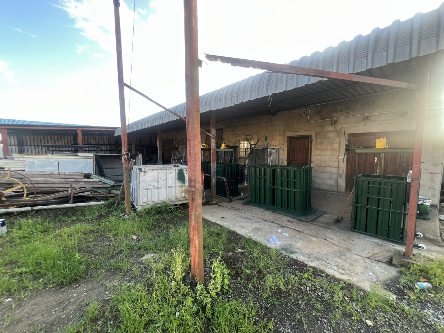 Commercial Property for Sale in Beacon Bay Eastern Cape